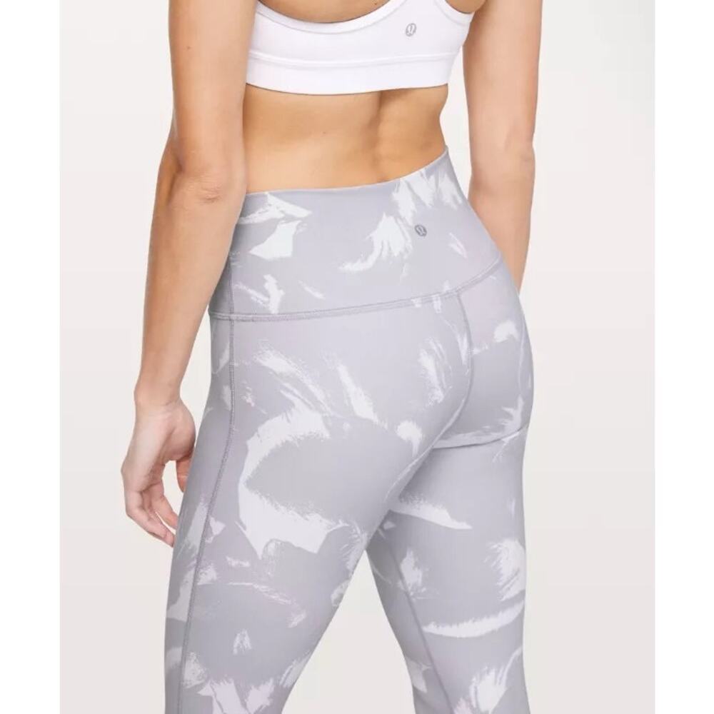 Lululemon Wunder Under Crop High Rise yoga pants leggings size 6 - Picture 6 of 7